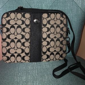 Coach tablet pouch